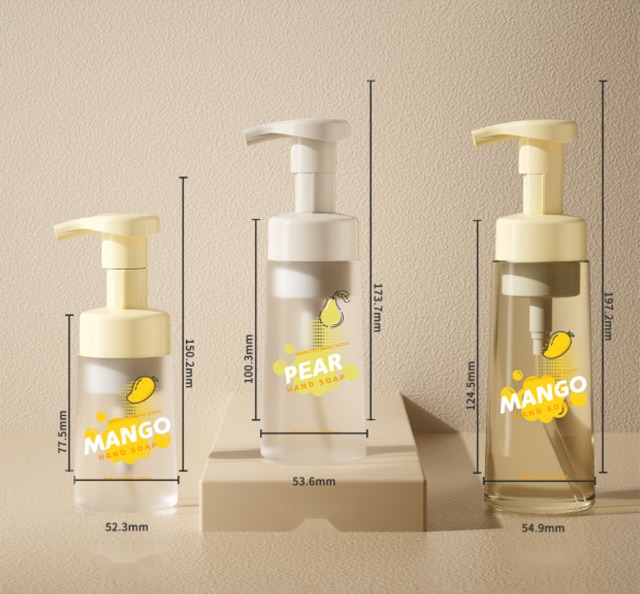 Foam Bottles — PET · 100–200 ml: the sampled formats photographed as published in the source catalogue.