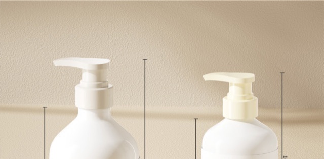 Lotion Bottles — PET · 300–500 ml: the sampled formats photographed as published in the source catalogue.