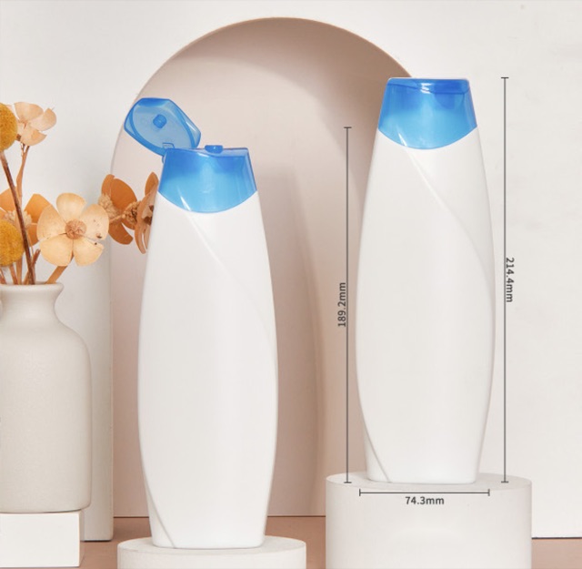 Toner Bottles — HDPE · 400 ml: the sampled formats photographed as published in the source catalogue.