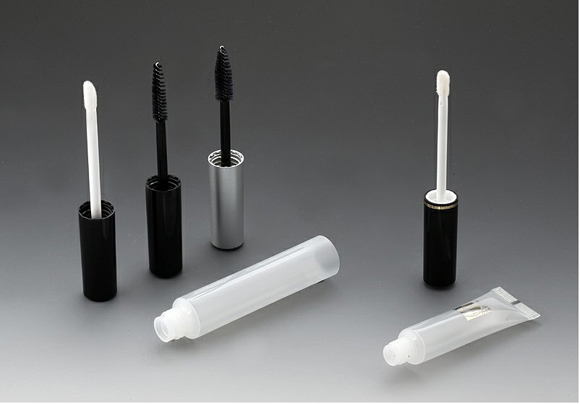 mascara and doe foot tube